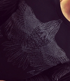 市场上装-T恤-时尚男装t恤