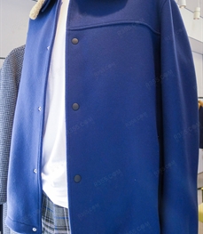 市场上装-夹克-（实拍）时尚商务夹克