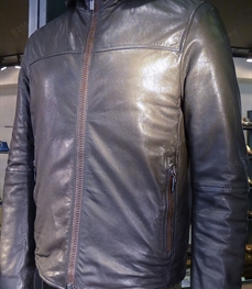 市场上装-皮衣-（实拍）时尚商务皮衣