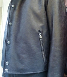 市场上装-皮衣-（实拍）时尚商务皮衣