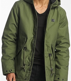 市场上装-中长外套-时尚男装中长外套