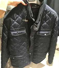 市场上装-棉衣/羽绒服-（实拍）时尚商务棉服