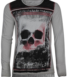 市场上装-T恤-时尚男装t恤