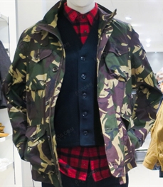 市场上装-中长外套-（实拍）休闲男装中长外套