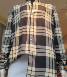 市场上装-衬衫-（实拍）时尚商务衬衫