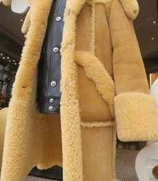 市场上装-皮衣-（实拍）时尚商务皮衣