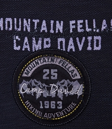 市场上装-T恤-时尚男装t恤