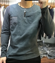 市场上装-T恤-时尚男装t恤