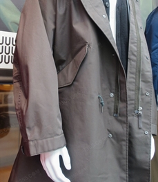 市场上装-大衣-（实拍）时尚商务大衣