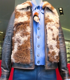 市场上装-皮衣-（实拍）时尚商务皮衣