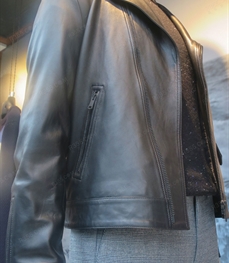 市场上装-皮衣-（实拍）时尚商务皮衣