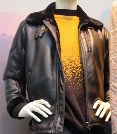 市场上装-皮衣-（实拍）时尚商务皮衣