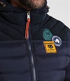 市场上装-棉衣/羽绒服-时尚男装棉服