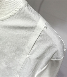 市场上装-T恤-时尚男装t恤