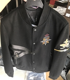 市场上装-夹克-时尚男装夹克