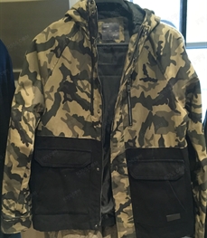 市场上装-中长外套-（实拍）休闲男装中长外套