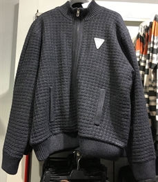 市场上装-毛衫-（实拍）时尚商务毛衫