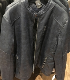 市场上装-皮衣-（实拍）时尚商务皮衣