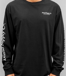 市场上装-T恤-时尚男装t恤