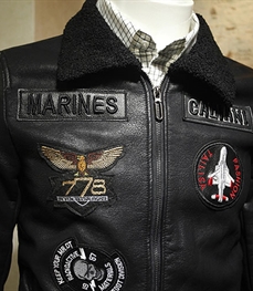 市场上装-皮衣-时尚男装皮衣