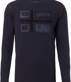 市场上装-T恤-时尚男装t恤