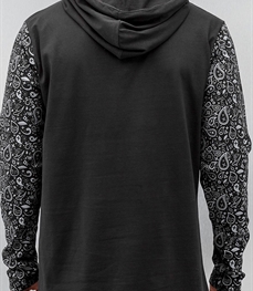 市场上装-T恤-时尚男装t恤