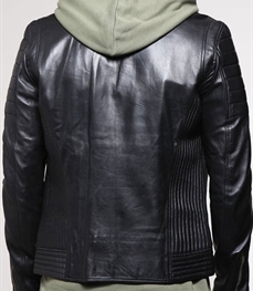 市场上装-皮衣-时尚男装皮衣