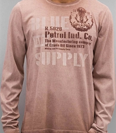 市场上装-T恤-时尚男装t恤