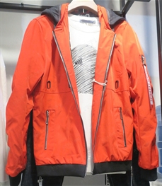 市场上装-卫衣-（实拍）时尚男装卫衣