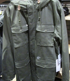 市场上装-中长外套-（实拍）时尚男装中长外套