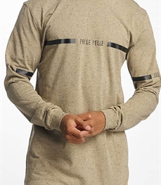 市场上装-T恤-时尚男装t恤