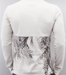 市场上装-T恤-时尚男装t恤