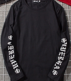 市场上装-T恤-时尚男装t恤