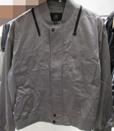 市场上装-夹克-（实拍）时尚男装夹克