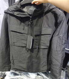 市场上装-夹克-（实拍）时尚男装夹克