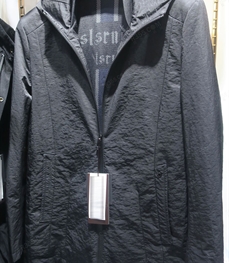 市场上装-大衣-（实拍）时尚商务大衣