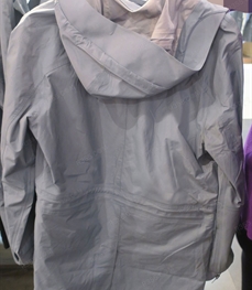 市场上装-大衣-（实拍）时尚商务大衣