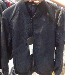 市场上装-夹克-（实拍）时尚男装夹克