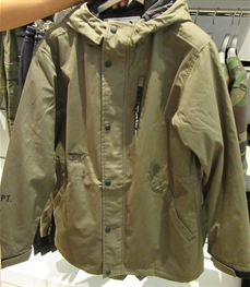 市场上装-中长外套-（实拍）休闲男装中长外套