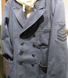 市场上装-中长外套-（实拍）休闲男装中长外套