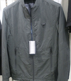 市场上装-夹克-（实拍）时尚商务夹克