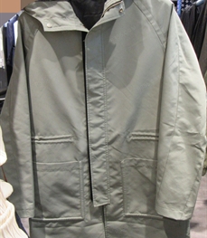 市场上装-大衣-（实拍）时尚商务大衣