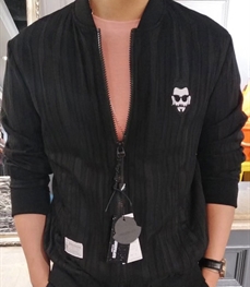 市场上装-夹克-时尚男装夹克