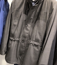 市场上装-大衣-（实拍）时尚商务大衣