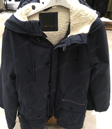 市场上装-大衣-（实拍）时尚商务大衣