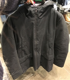 市场上装-大衣-（实拍）时尚商务大衣