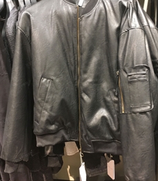 市场上装-皮衣-（实拍）时尚商务皮衣