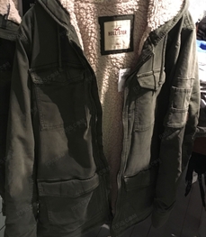 市场上装-中长外套-（实拍）时尚男装中长外套