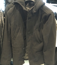 市场上装-大衣-（实拍）时尚商务大衣