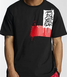 市场上装-T恤-时尚男装t恤